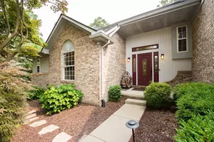 2398 Foxway Dr, Ann Arbor, MI 48105 - Photo 3