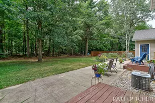 13369 Forest Park Dr, Grand Haven, MI 49417 - Photo 5