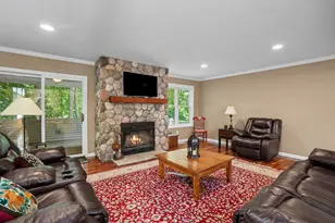 3334 Clearview Ln, Saugatuck, MI 49453 - Photo 11