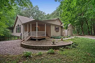 3334 Clearview Ln, Saugatuck, MI 49453 - Photo 1
