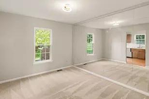 3268 Alpine Dr, Ann Arbor, MI 48108 - Photo 5
