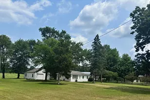 16812 Moorepark Rd, Three Rivers, MI 49093 - Photo 15