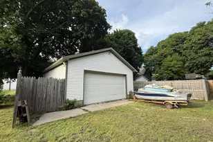 307 6th St, Manistee, MI 49660 - Photo 5