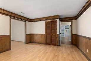 251 W 11th St, Holland, MI 49423 - Photo 9