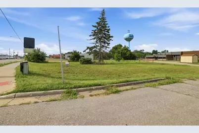 294 N River Avenue, Holland, MI 49424 - Photo 3