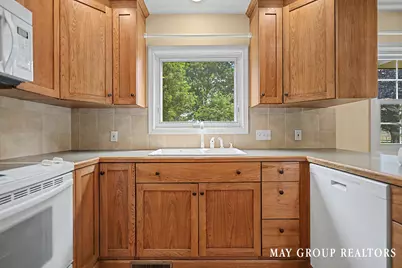 4840 Cresthill Drive NE, Grand Rapids, MI 49525 - Photo 13