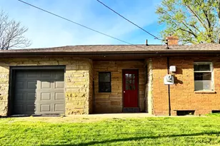 4736 South St, Benton Harbor, MI 49022 - Photo 3
