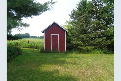 1311 E Montgomery Road, Hillsdale, MI 49242 - Photo 9