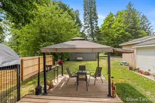 117 W Pine St, Edmore, MI 48829 - Photo 23