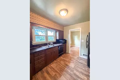 114 E Southeastern Avenue E, Galien, MI 49113 - Photo 7