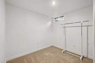31 S New Moon Terrace S, Springfield, MI 49037 - Photo 17