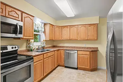 31 S New Moon Terrace S, Springfield, MI 49037 - Photo 5