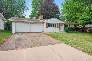 31 S New Moon Terrace S, Springfield, MI 49037 - Photo 21
