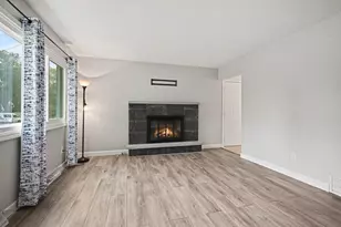 31 S New Moon Terrace S, Springfield, MI 49037 - Photo 3