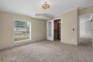 5688 Hawthorn St, Kalamazoo, MI 49009 - Photo 7