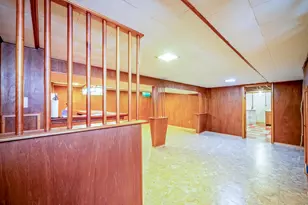 2910 Parkwood St, Trenton, MI 48183 - Photo 23