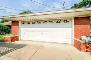 2910 Parkwood St, Trenton, MI 48183 - Photo 33