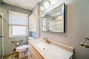 2910 Parkwood St, Trenton, MI 48183 - Photo 21