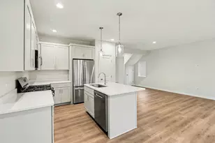 9570 Opal Ln, Portage, MI 49002 - Photo 7