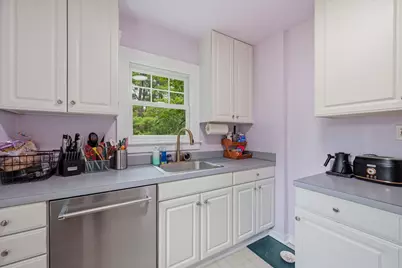 325 Hilldale Drive, Ann Arbor, MI 48105 - Photo 13
