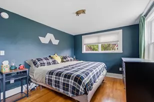 325 Hilldale Dr, Ann Arbor, MI 48105 - Photo 19