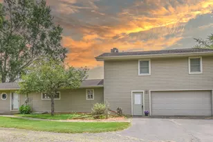 873 Driftwood Ln, Quincy, MI 49082 - Photo 3
