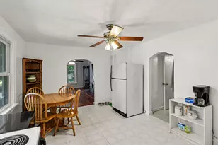 425 Garland St, Kalamazoo, MI 49001 - Photo 11