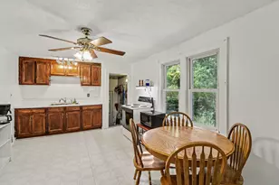 425 Garland St, Kalamazoo, MI 49001 - Photo 9