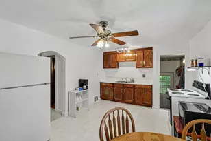 425 Garland St, Kalamazoo, MI 49001 - Photo 9