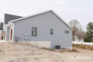 5133 Blendon Mdw Cir, Hudsonville, MI 49426 - Photo 21
