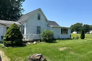 1984 Greenly Ave, Benton Harbor, MI 49022 - Photo 1