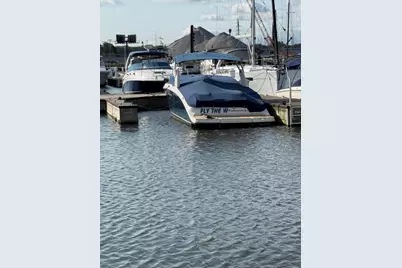 800 Whitwam Drive #Slip 37, Saint Joseph, MI 49085 - Photo 3