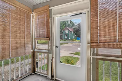 1208 Maple Avenue, Jackson, MI 49203 - Photo 9