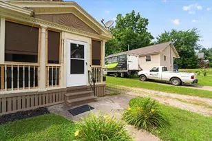 1208 Maple Ave, Jackson, MI 49203 - Photo 7