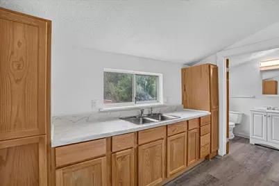 1208 Maple Avenue, Jackson, MI 49203 - Photo 53
