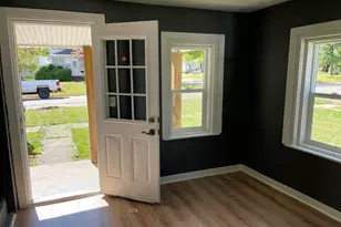 634 W Green St, Marshall, MI 49068 - Photo 3