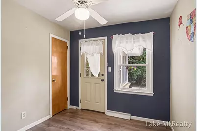 938 Calvary Avenue NW, Grand Rapids, MI 49504 - Photo 9