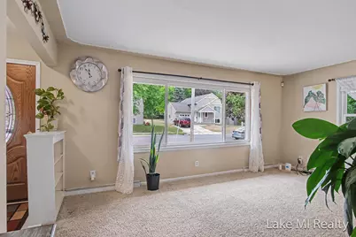 938 Calvary Avenue NW, Grand Rapids, MI 49504 - Photo 17