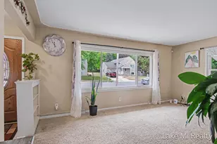 938 Calvary Ave NW, Grand Rapids, MI 49504 - Photo 17