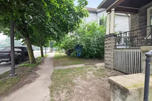 909 N Johnson St, Bay City, MI 48708 - Photo 1
