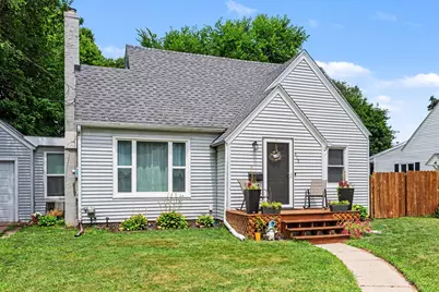 415 Glendale Boulevard, Kalamazoo, MI 49004 - Photo 1