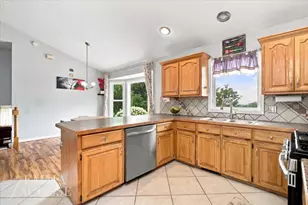3560 Rush Creek Dr, Hudsonville, MI 49426 - Photo 17