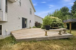 3560 Rush Creek Dr, Hudsonville, MI 49426 - Photo 7