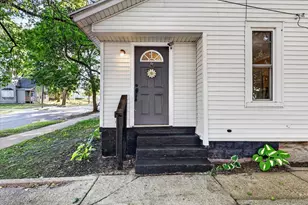 832 Thomas St SE, Grand Rapids, MI 49506 - Photo 3