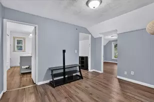832 Thomas St SE, Grand Rapids, MI 49506 - Photo 25