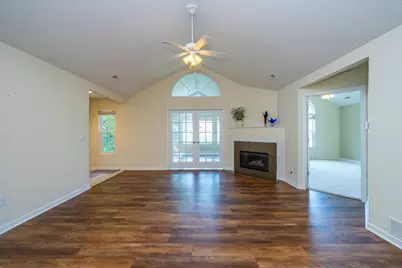 2822 Villa Lane, Benton Harbor, MI 49022 - Photo 9
