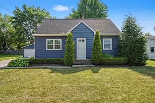 1800 Woodlawn Ave SE, Grand Rapids, MI 49506 - Photo 1