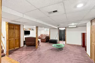 29470 Robert Dr, Livonia, MI 48150 - Photo 17