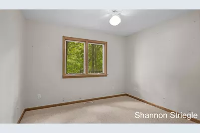 4864 Westshire Drive NW, Comstock Park, MI 49321 - Photo 17