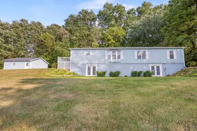 830 Pinewood Avenue, Battle Creek, MI 49014 - Photo 1